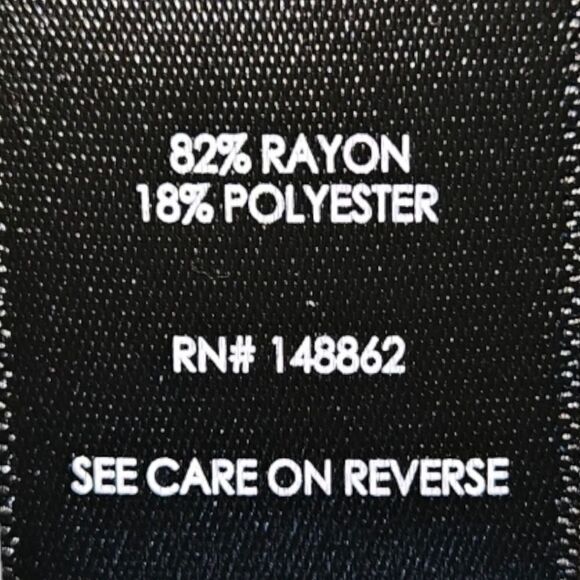 TORRID NEW Plus Size Challis Sweetheart Neck Short Sleeve Peplum Top 3X - Picture 13 of 16